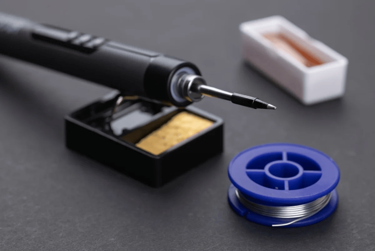 Fludor cu plumb vs. fara plumb: diferente, avantaje si cand sa alegi fiecare varianta