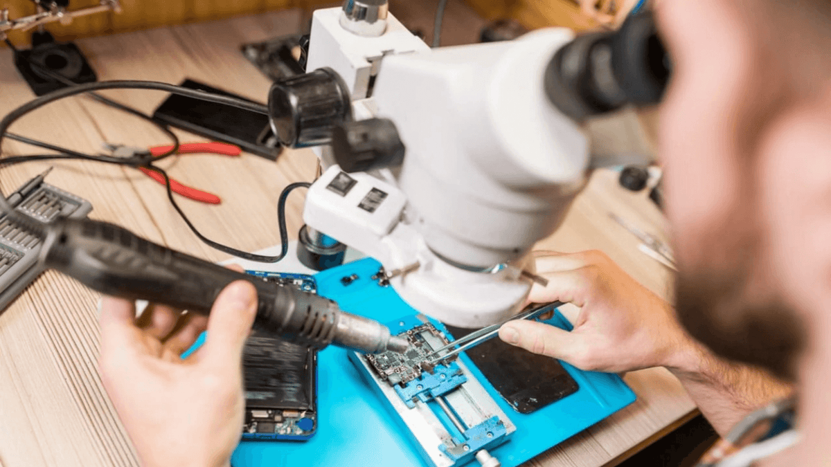 Ghid al microscoapelor digitale pentru electronica