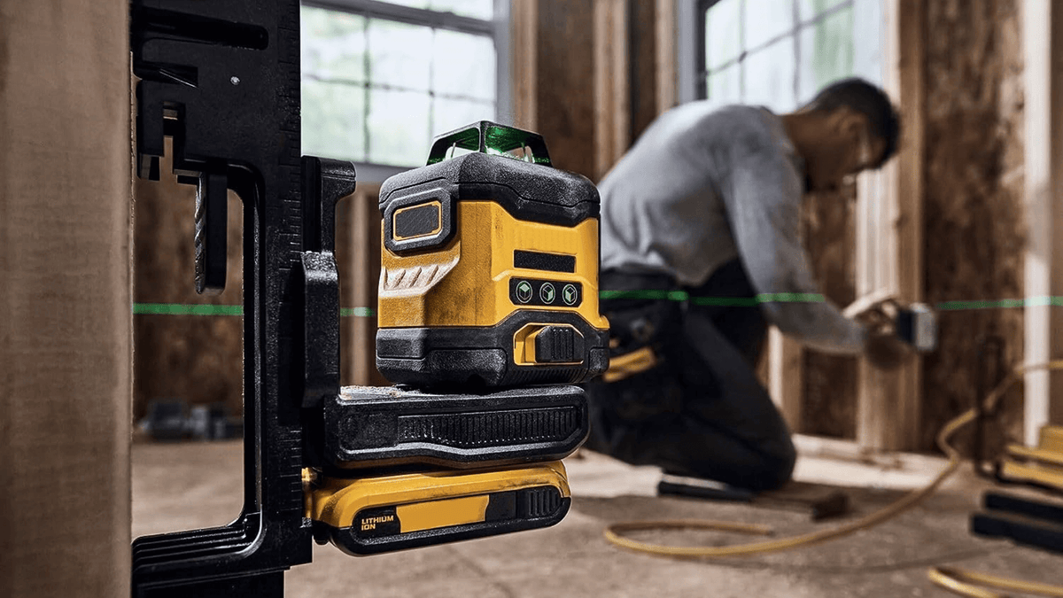 Nivelele Laser: Precizie profesionala pentru proiectele tale de constructie si bricolaj
